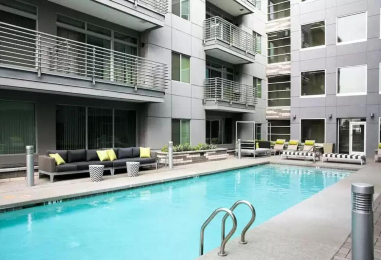 Modern Urban Apartments│On Roosevelt Row│Local Eat & Drink Phoenix Exterior photo
